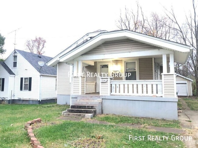 Primary Photo - 2 Bedroom, 1 Bath Single Family Home, Move...