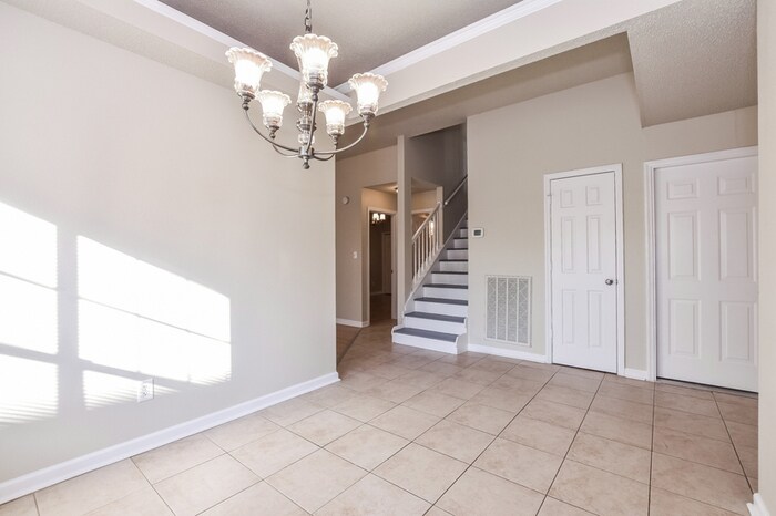 Building Photo - 14002 Whitehurst Cir SW
