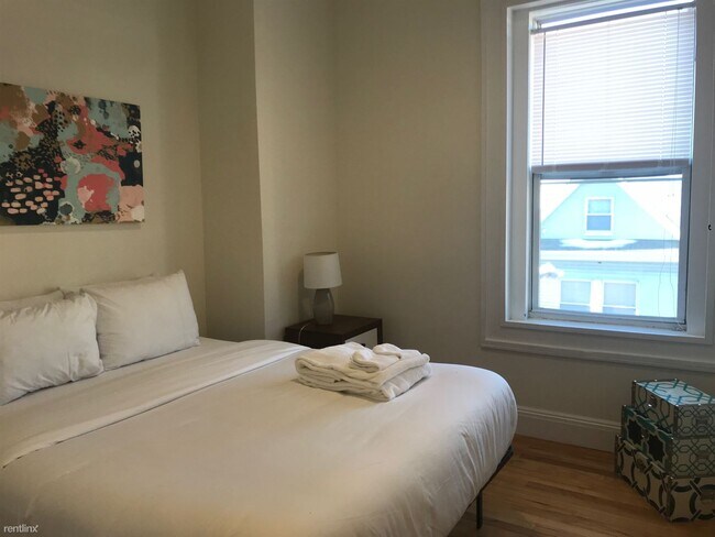 Building Photo - 2 br, 1 bath  - 10 Brainerd Rd # 10-47