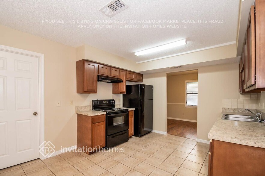Building Photo - 4123 Dawnridge Rd E