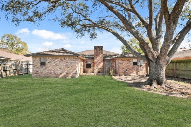 Building Photo - 3806 Montego Dr