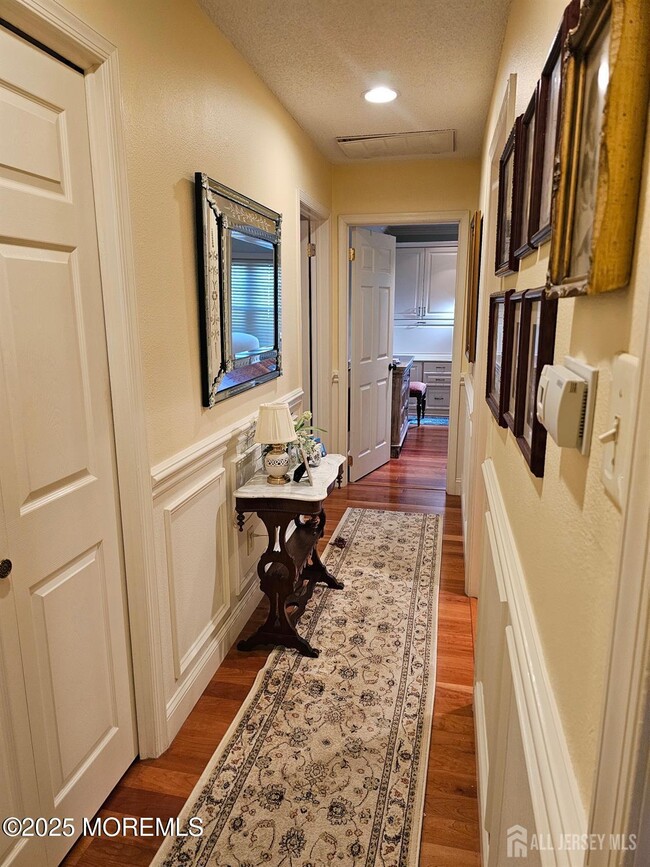 Building Photo - 663 Yorktown Ln