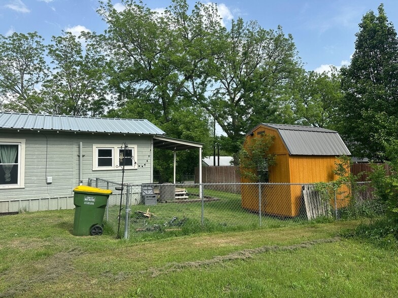 Building Photo - 506 Scurlock St