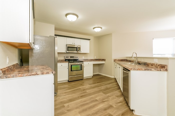 Building Photo - 3098 W Meadowbend Ln