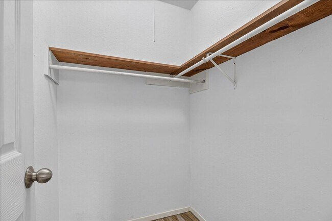 Building Photo - 4109 Fonvilla Cir