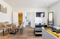 Building Photo - 750 Collins Ave