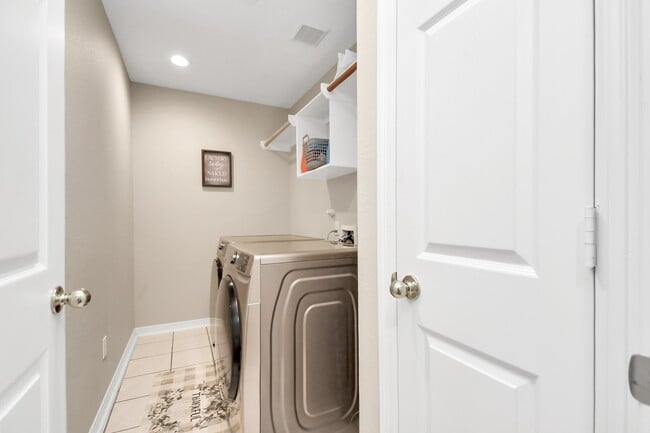 Building Photo - 3506 Paluxy Cir