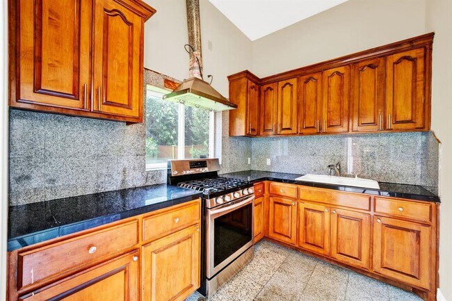 Building Photo - 4317 Willowbend Blvd