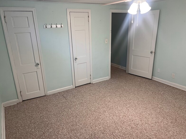 Bedroom 2 - 1377 Scott Blvd