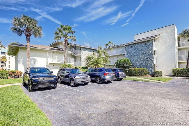 Building Photo - 2400 S Ocean Dr