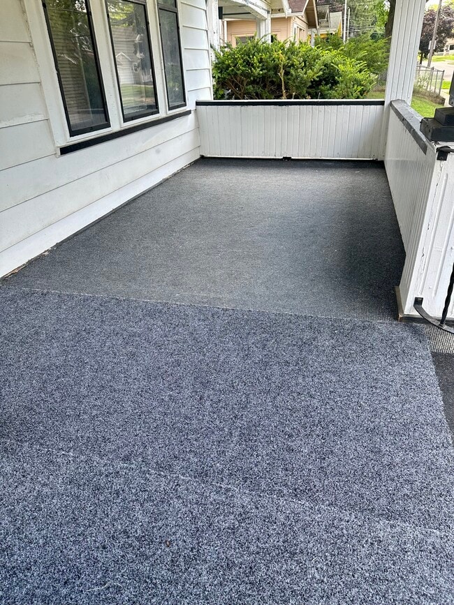 Building Photo - 265 Wildwood Ave