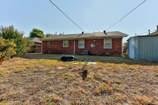 Building Photo - 10313 Whitehaven Rd