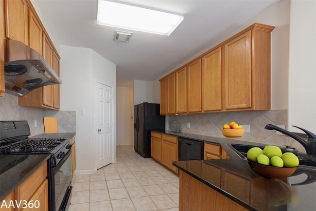 Building Photo - 2943 Meadowglen Crest
