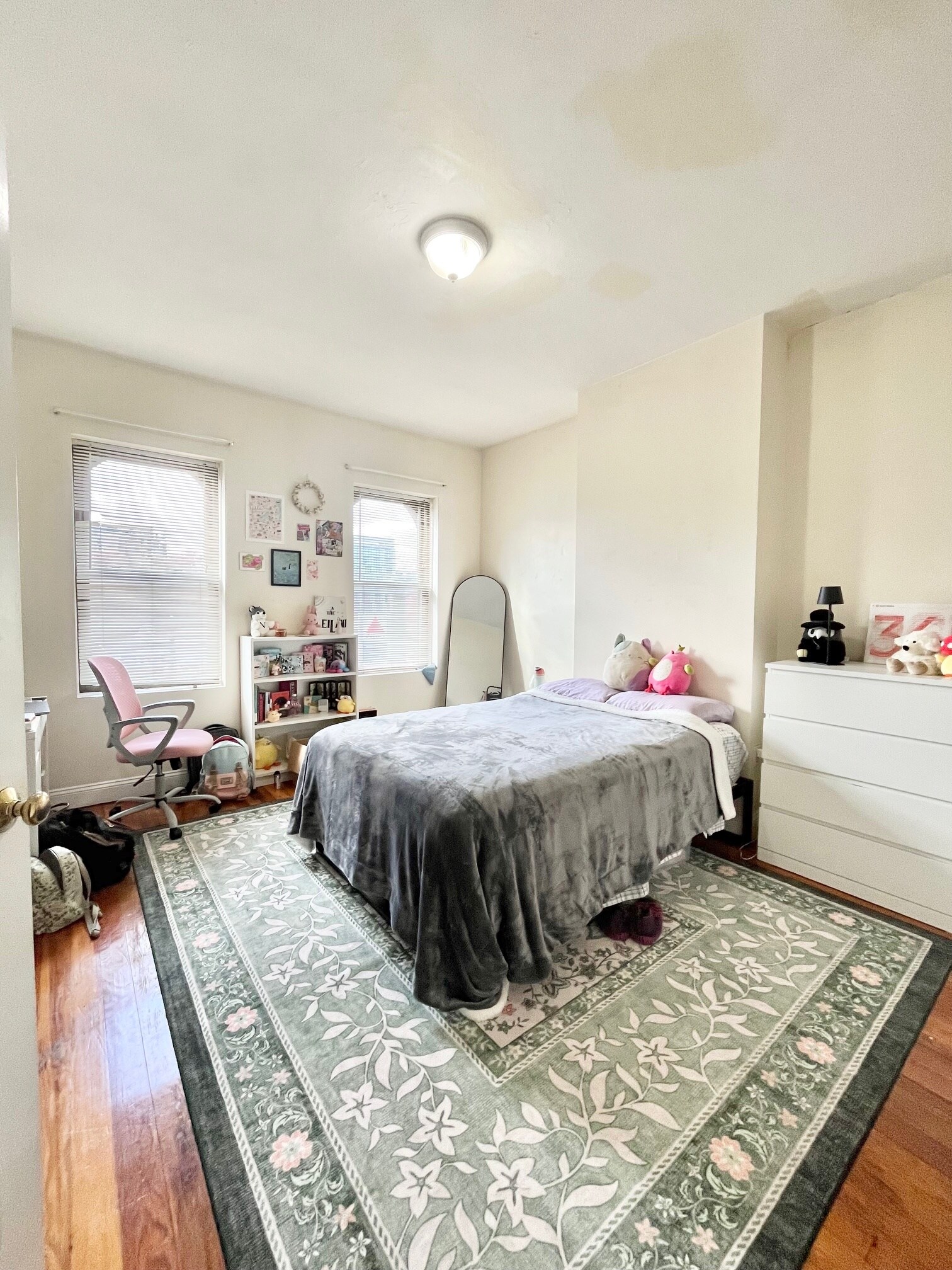 Building Photo - 10 S Huntington Ave