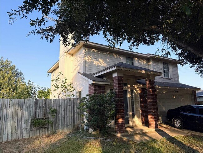 Building Photo - 541 Zebra Dr