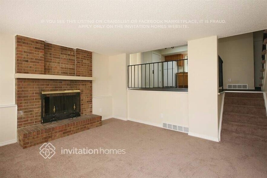 Building Photo - 4680 Crown Blvd