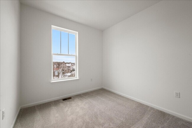 Building Photo - 644 Hemsworth Ln