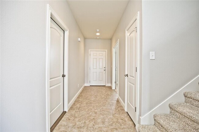 Building Photo - 1418 Gooseneck Ln