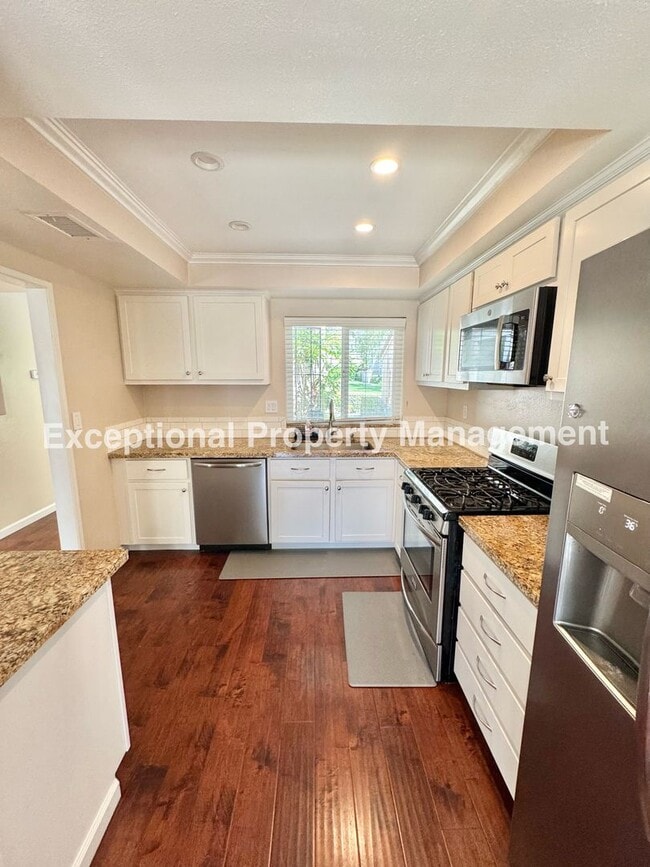 Building Photo - 8419 Cedarwood Ln