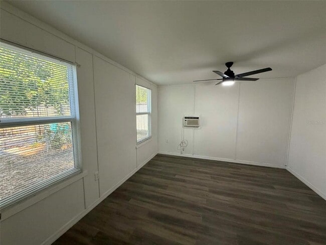 Building Photo - 4711 10th Ave S