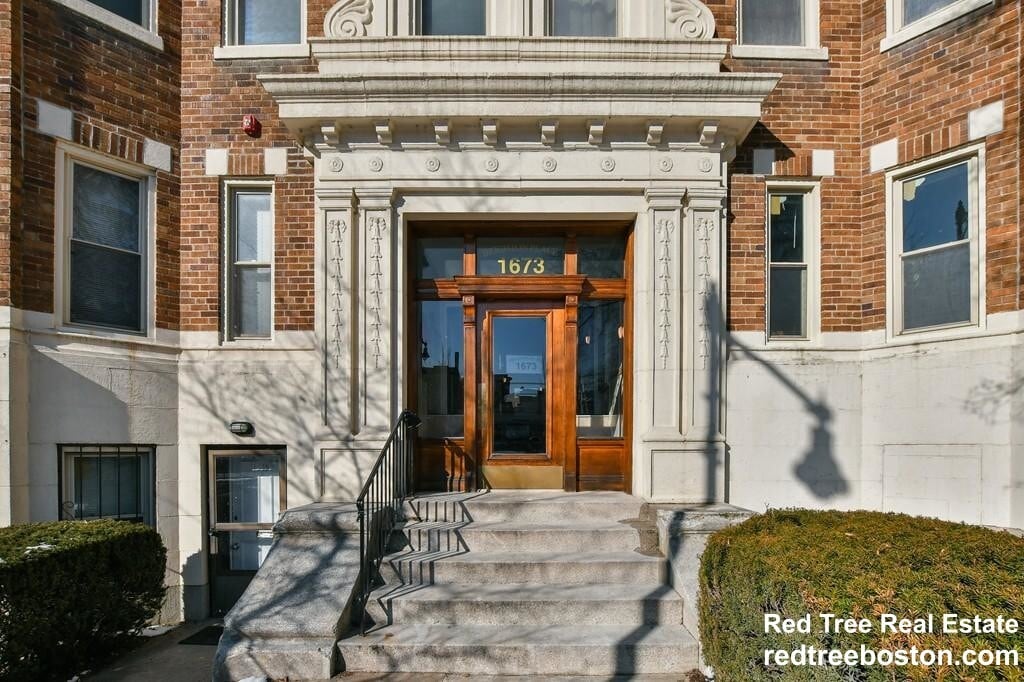 Building Photo - 1673 Commonwealth Ave