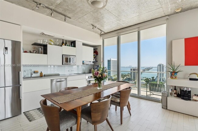 Building Photo - 3470 E Coast Ave