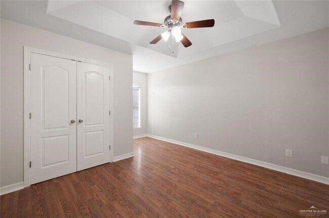 Building Photo - 115 S 48th Ln