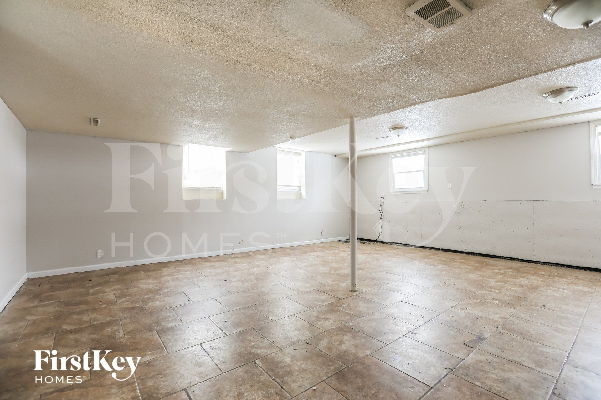 Building Photo - 9817 Hardesty Ave