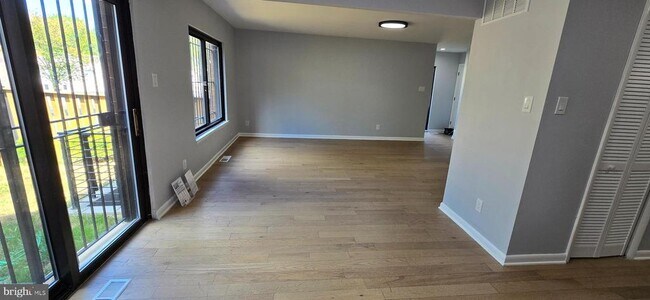 Building Photo - 3114 Berry Rd NE
