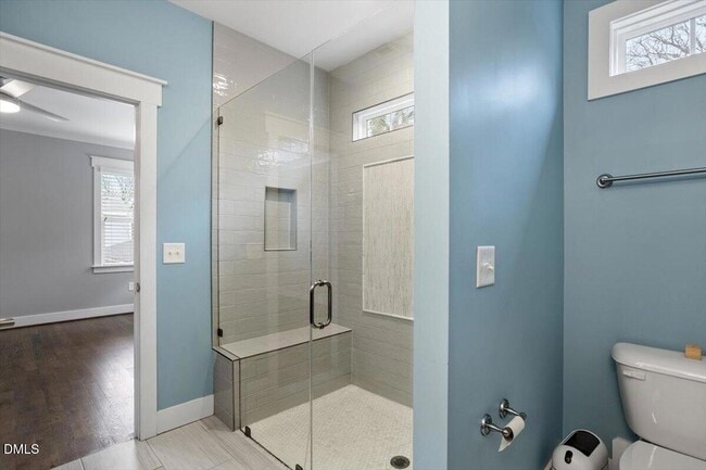 Building Photo - 714 1/2 S State Street Unit