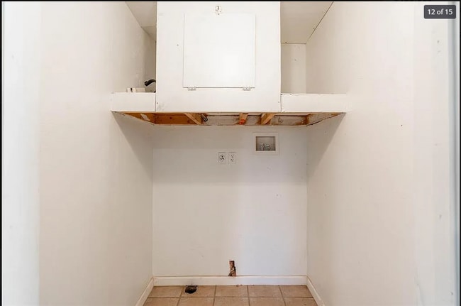 Building Photo - 820 SW 31st St