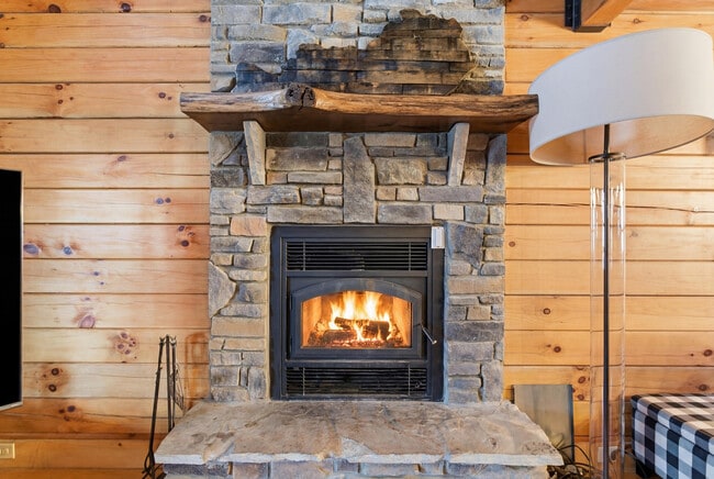 Building Photo - 1680 Lower Hatcher Creek Rd