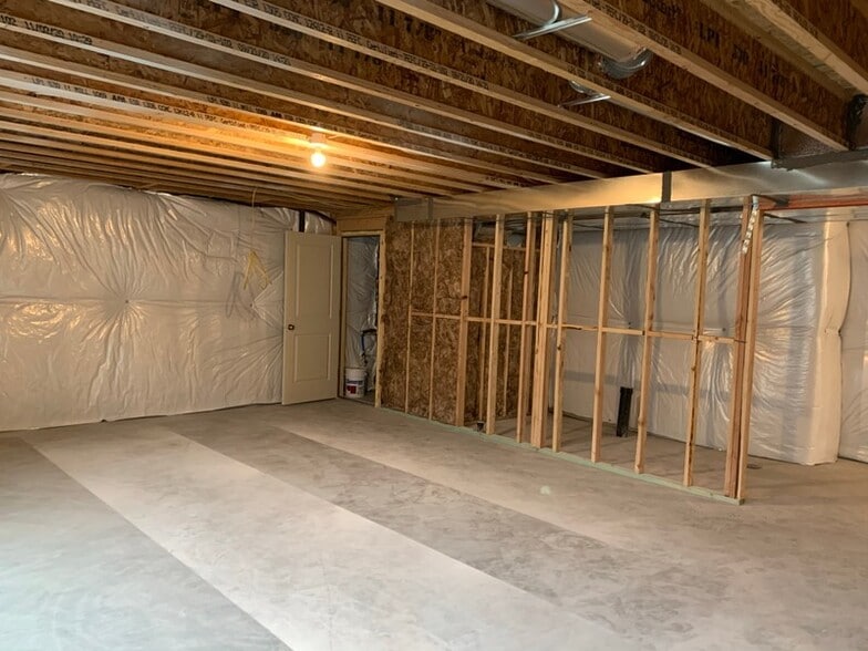 Building Photo - 204 Tram Rock Rd.