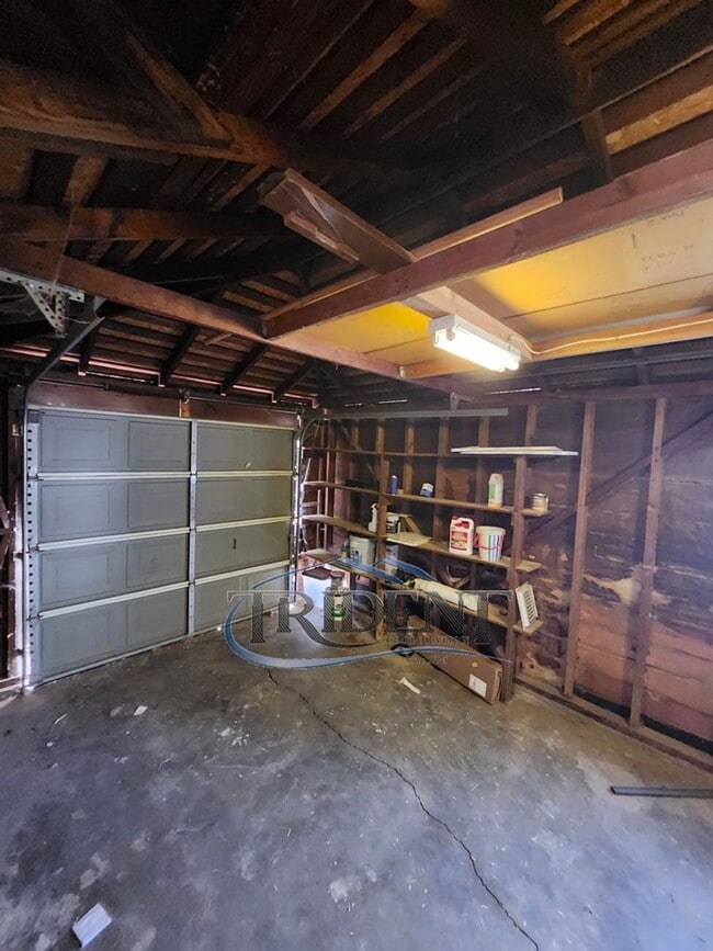Building Photo - 1117 Divver St