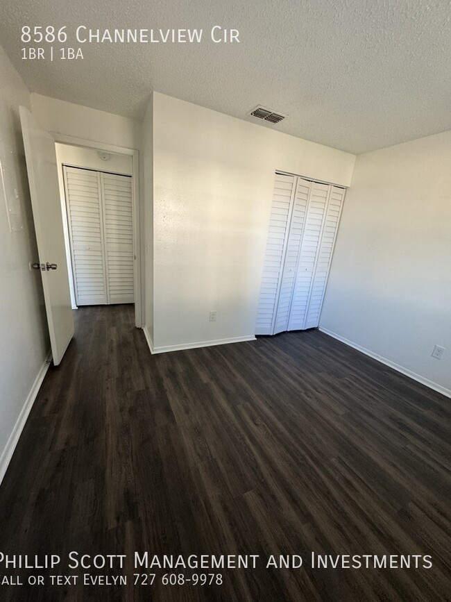Building Photo - 8586 Channelview Cir