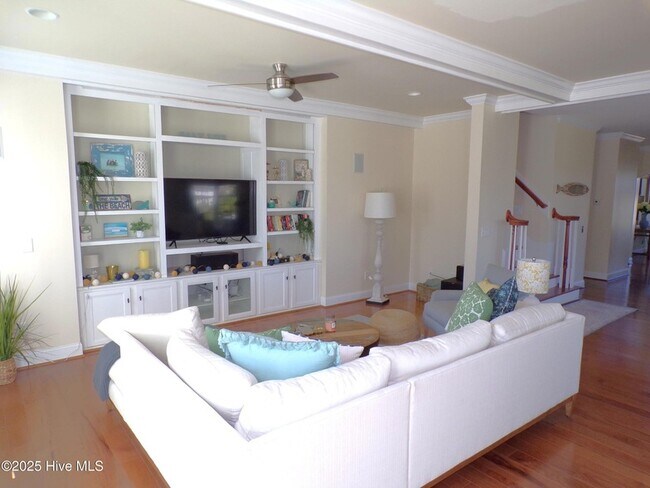 Building Photo - 42 Harbor Village Terrace