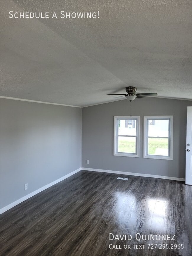Building Photo - 113 Foxglove Ln