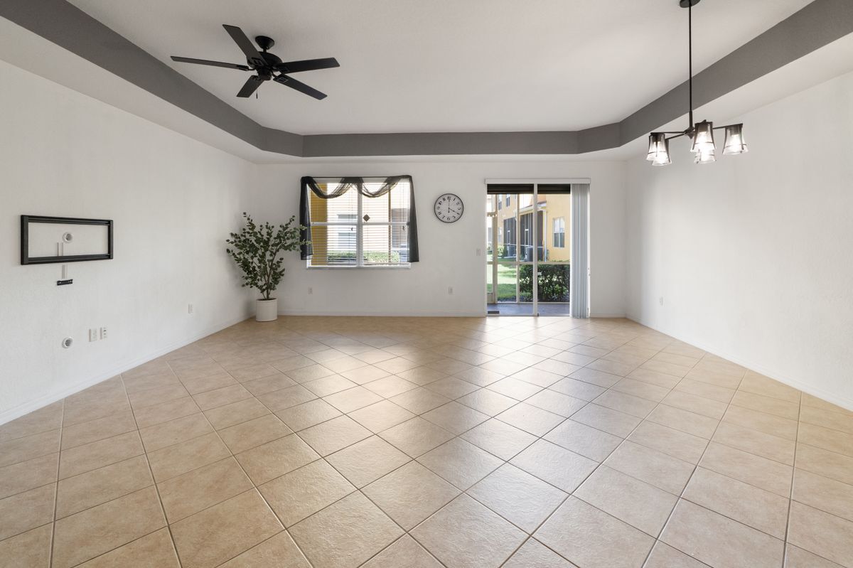 Building Photo - 16073 Via Solera Cir