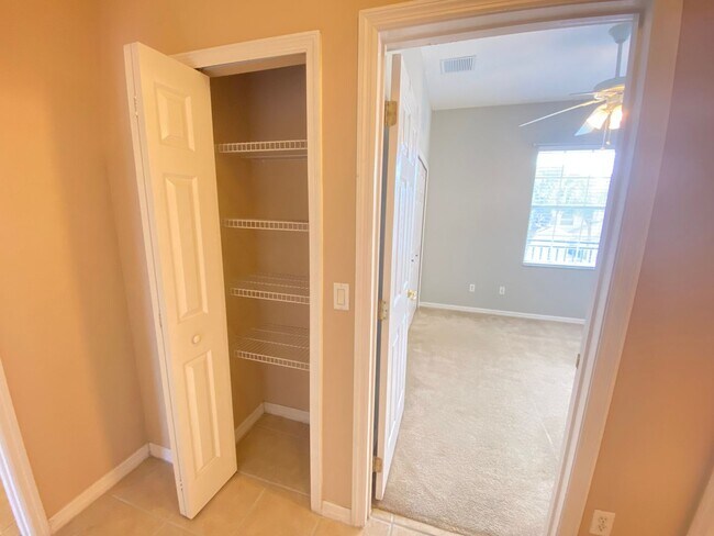 Building Photo - Beautiful 2/2 Condo in North Shore at Lake Hart – Golf Course Views & Available Now!