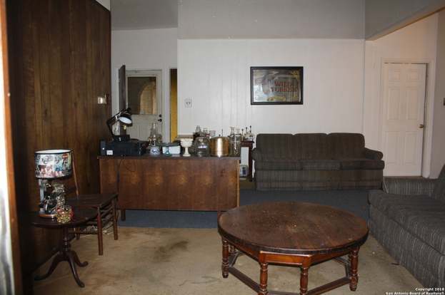 Building Photo - 6614 Cedar Hill