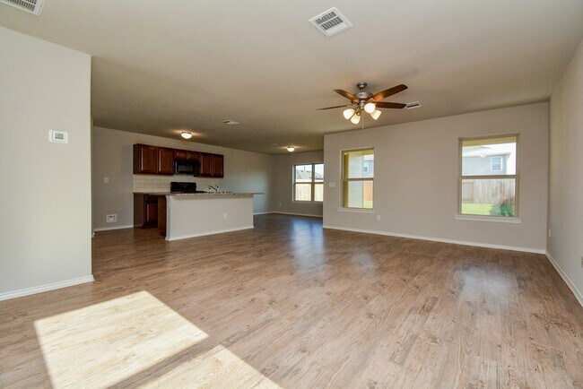 Building Photo - 23410 Briarstone Hbr Trl