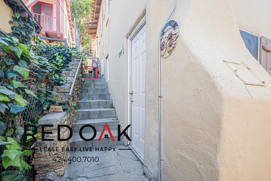 Building Photo - 3945.5 Lowell Ave