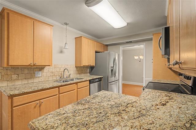 Building Photo - 3200 Hickory Ct