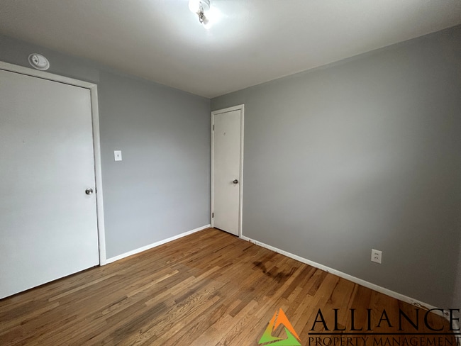 Building Photo - Cute 3 bedroom home!