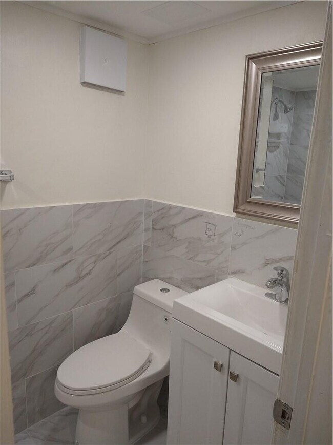 Building Photo - 3247 NW 104th Ave