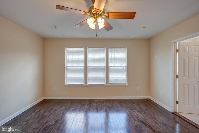 Building Photo - 7827 Crystal Brook Way
