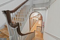 Building Photo - 812 Park Ave