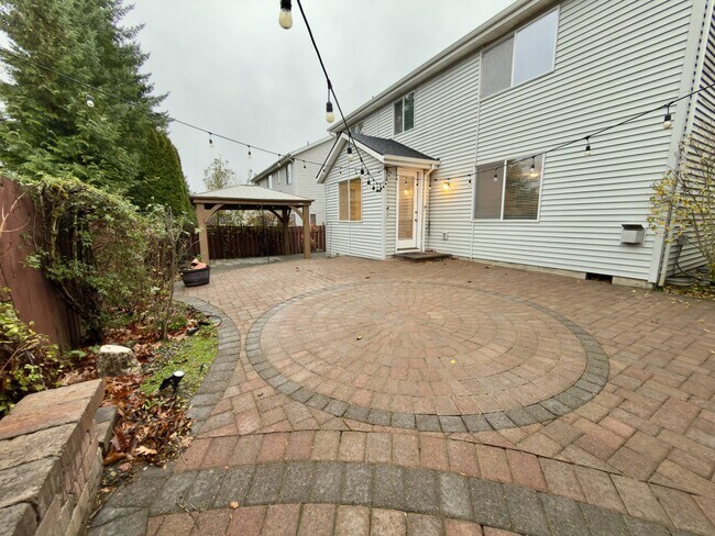 Building Photo - 5124 NW Crady Ln