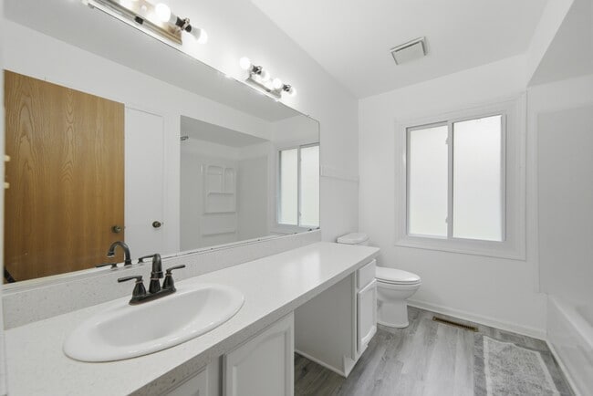 Building Photo - 152 Dunbar Ln