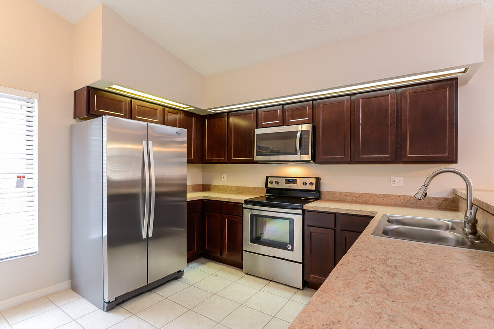 Building Photo - 619 Butternut Pl